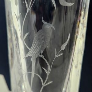 VINTAGE Vase by artist Al ARNITS ENGRAVED, ETCHED CRYSTAL SWEDISH VASE